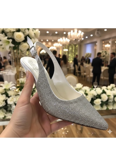 Kindep Park Moda Damla Taş Detaylı Burnu Kapalı Abiye Kadın Ayakkabı Beyaz