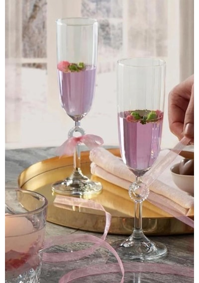 Paşabahçe 440313 Amore 6 Lı Ayaklı Şampanya Bardak Kadeh150cc - Şeffaf