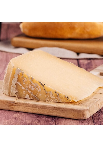 Yöresel Kars Eski Kaşar Peyniri 1 KG