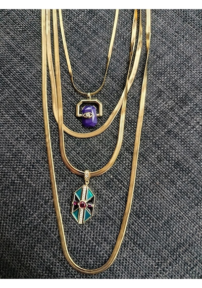 Kadın 316l Çelik Gold Çok Katmanlı Zincir Kolye - Mor Taşlı Göz Ve Geometrik Desen Sarkaçlı Kombin Kolye Altın Kadın 316l Çelik Gold Çok Katmanlı Zincir Kolye - Mor Taşlı Göz Ve Geometrik Desen Sarkaçlı Kombin Kolye Altın