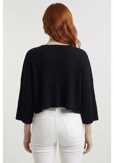 Neden Tekstil Kadın Siyah Triko Crop Bluz