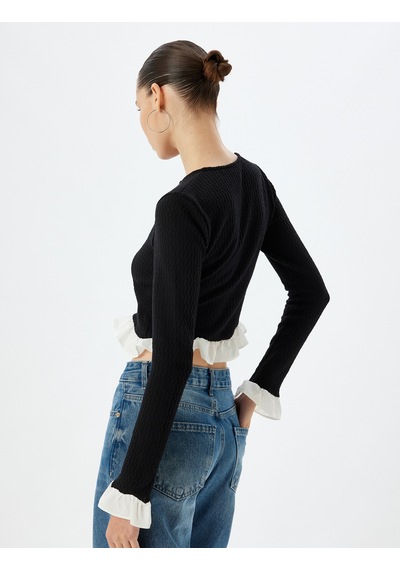 Koton Crop Hırka Düğmeli Fırfır Detaylı Bisiklet Yaka Slim Fit Siyah 5wal90024ık Siyah