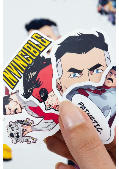 Invincible Temalı Sticker Paketi 20 Parça Yapışkanlı Kaliteli Su Geçirmez Etiket Seti Çok Renkli