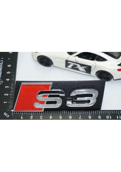 Dk Tuning S3 Gümüş Kırmızı 3d Ön Panjur Logo Audi İle Uyumlu