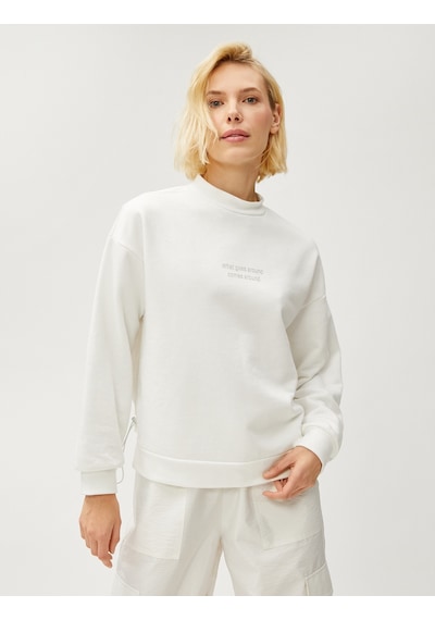 Koton Sırt Detaylı Sweatshirt Yazı Nakışlı Ekru 3sak10154ek Ekru