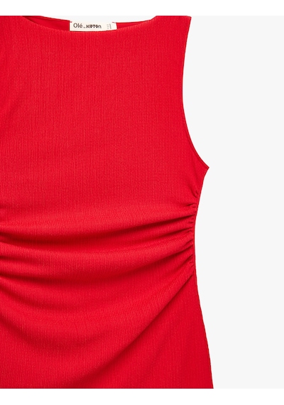 Koton Slim Fit Bürümcük Kumaş Büzgü Detaylı Kolsuz Bisiklet Yaka Uzun Elbise Kırmızı 6sal80268ık