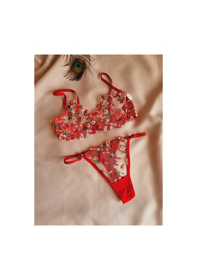 Demirsa Boutique Kırmızı Çiçek Desen Dantelli Bralet Takım Sütyen&tanga Kırmızı Çiçek Desen Demirsa Boutique Kırmızı Çiçek Desen Dantelli Bralet Takım Sütyen&tanga Kırmızı Çiçek Desen