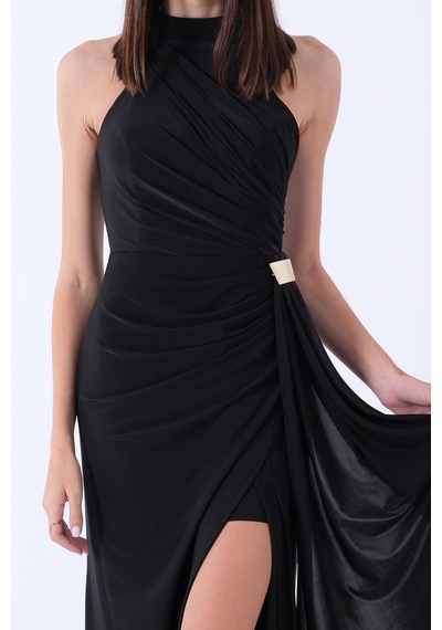 Feminist Siyah Halter Yaka Drapeli Beli Gold Toka Detaylı Straplez Abiye 9705862