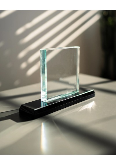 Sonsuzluk Karesi 12x12 Cm - Kristal Cam Premium Kaideli Masaüstü Dekor