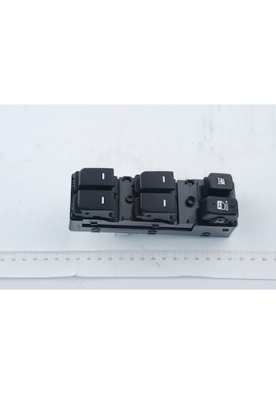 Kia Cerato 2009-2012 Ön Sol Cam Açma Düğmesi Mcar 935701m100wk