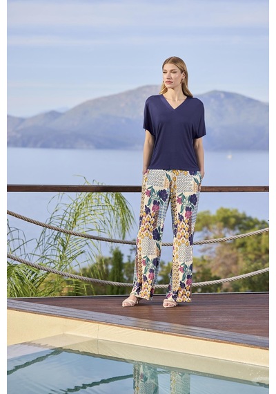 Monamise Kadın Çiçek Ve Yaprak Desenli Kısa Kollu V Yaka Pijama Takımı 25087 Lacivert