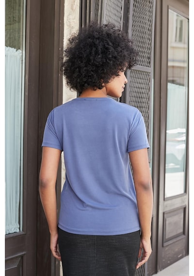 Jument Kadın Kaliteli Modal Kumaş Sıfır Yaka Düğme Aksesuarlı Kısa Kol T-shirt Bluz-indigo İndigo Jument Kadın Kaliteli Modal Kumaş Sıfır Yaka Düğme Aksesuarlı Kısa Kol T-shirt Bluz-indigo İndigo