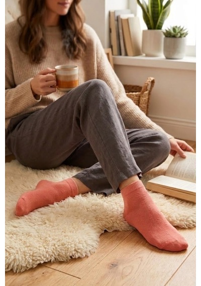 Socketta 4'lü Karışık Renkli Kadın Bambu Kendinden Desenli Patik Çorap - Premium Coral-lacivert-bordo-lila
