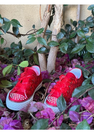 Scarpe Magiche Kırmızı Bağcıklı Kız Ayakkabısı 31-35 Numara Arası Işıksızdır Kırmızı