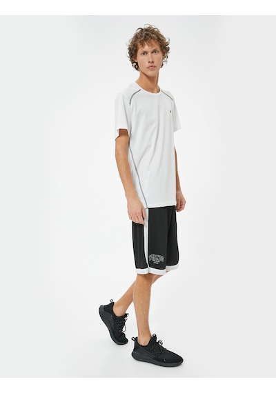 Koton Spor Şort Oversize Slogan Baskılı Beli Lastikli Çizgi Detaylı Siyah 4sam40036nk Siyah Koton Spor Şort Oversize Slogan Baskılı Beli Lastikli Çizgi Detaylı Siyah 4sam40036nk Siyah