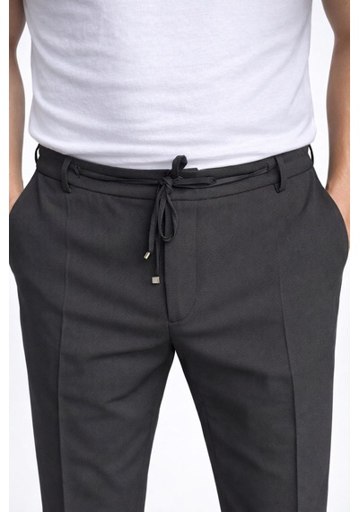 Erkek Gofre Desenli Takım Elbise Bağcıklı Pantolon Duble Paça Tek Düğme Modern Slim Fit Siyah
