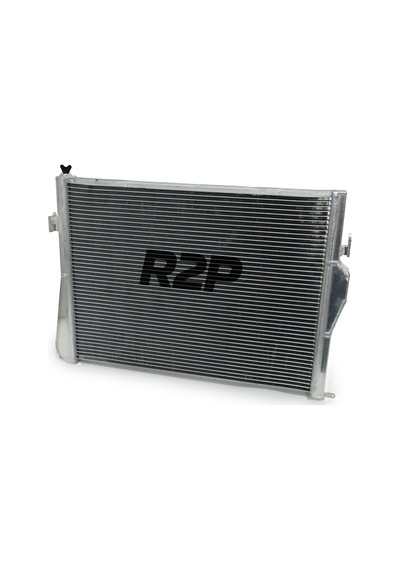 R2p Bmw E92 M3 Performans Radyatör