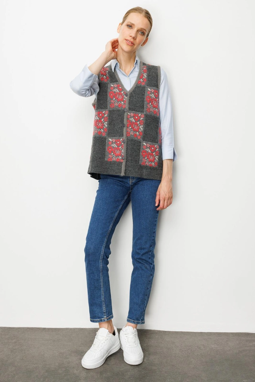 Desen Triko Kadın Pıtırcık Çiçekli Patchwork Keçe Yün Yelek Füme Y.ş.pembe Füme Y.ş.pembe Desen Triko Kadın Pıtırcık Çiçekli Patchwork Keçe Yün Yelek Füme Y.ş.pembe Füme Y.ş.pembe