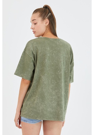 Kadın Parça Boya Baskılı Oversize Basic T-shirt Haki