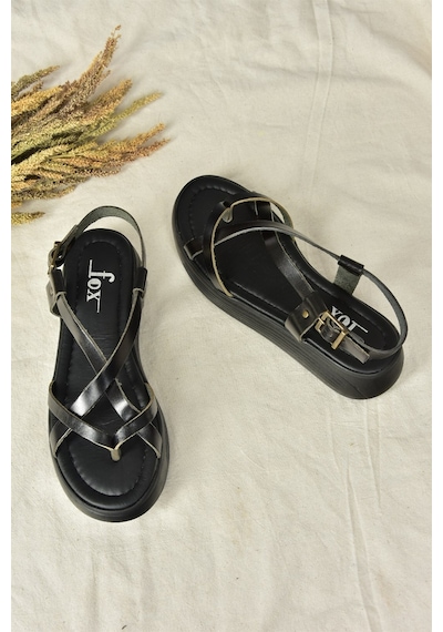 Fox Shoes  Siyah Hakiki Deri Parmak Arası Kadın Sandalet M291050703