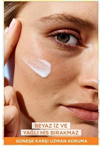 Super Uv C Vitamini Koyu Leke Karşıtı Yüz Güneş Kremi