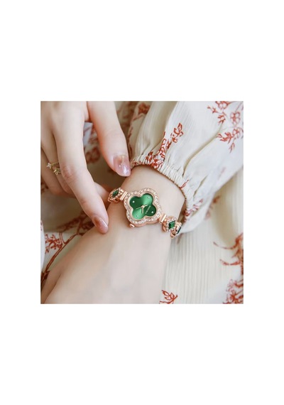 Yeşil Yamira Vintage Retro Saat