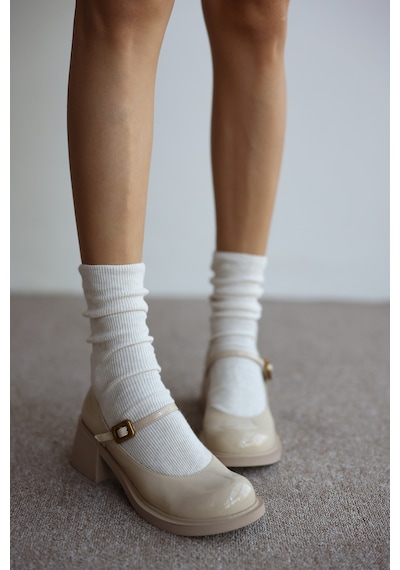 Selin Shoes Nora Kısa Topuklu Bilek Detaylı Gold Aksesuarlı Kadın Loafer- Ekru Rugan