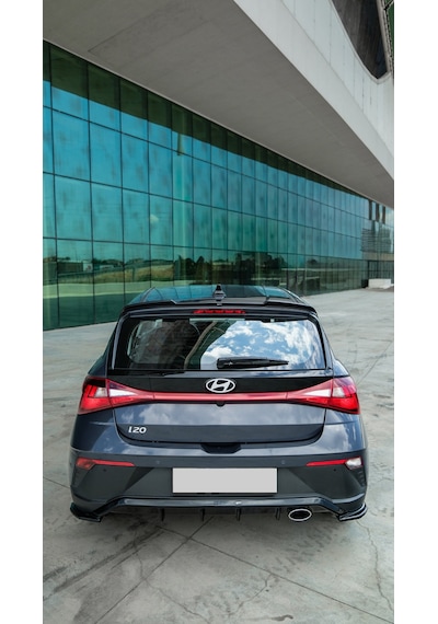 Hyundai İ20 2023+ Bagaj Spoiler Parlak Siyah Sportif Arka Görünüm