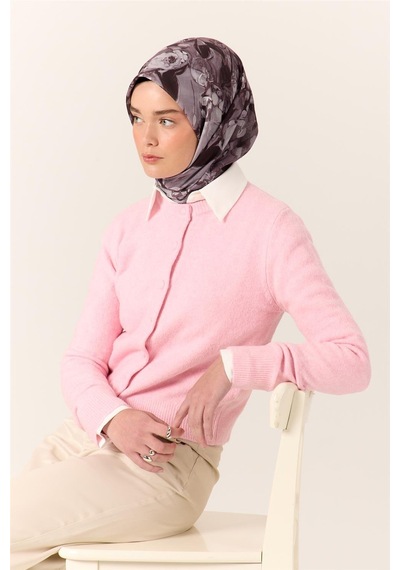 Silk Home İnce Pamuk Soft Eşarp Pastel Mor-siyah Desenli Kolay Şekil Alan 90x90 Çok Renkli