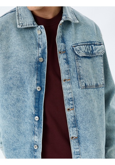 Koton Pamuklu Uzun Kollu Kapaklı Cep Detaylı Oversize Denim Ceket Açık İndigo 5sam50001ıd Açık İndigo