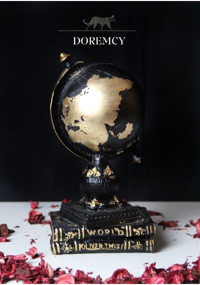 Doremcy Dekoratif Gümüş Kitaplı Dünya Küre Ev Ve Ofis Hediyelik Polyester Döküm Biblo Siyah (Gold Detaylı)
