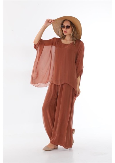 Bohem Stil İtalyan Yarasa Kol İpek Bluz & Pantolon Takım-8767 Tarçın Bohem Stil İtalyan Yarasa Kol İpek Bluz & Pantolon Takım-8767 Tarçın