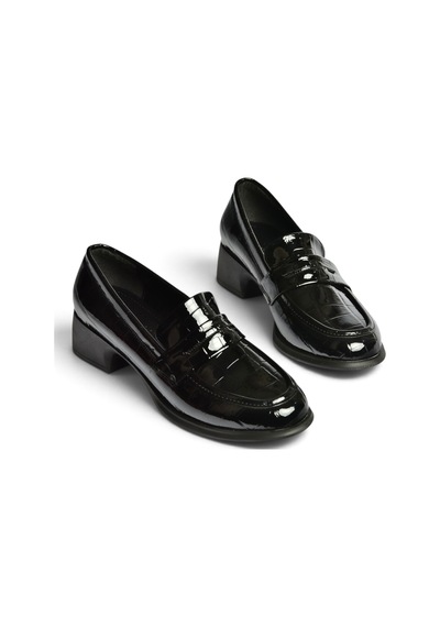Fox Shoes Z820066211 Siyah Kroko Baskılı Kalın Topuklu Loafer Ayakkabı