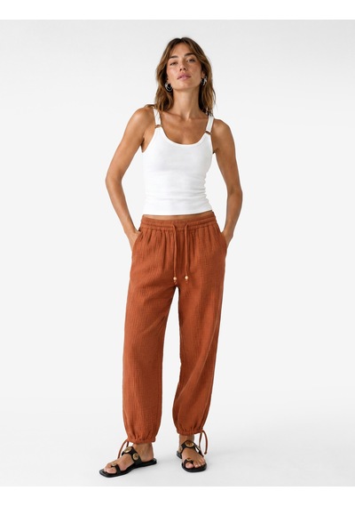 Koton Koton X Şahika Ercümen - Pamuklu Slim Fit U Yaka Halka Detaylı Askılı Atlet Bluz Kırık Beyaz 6sak10278ek Ekru Koton Koton X Şahika Ercümen - Pamuklu Slim Fit U Yaka Halka Detaylı Askılı Atlet Bluz Kırık Beyaz 6sak10278ek Ekru