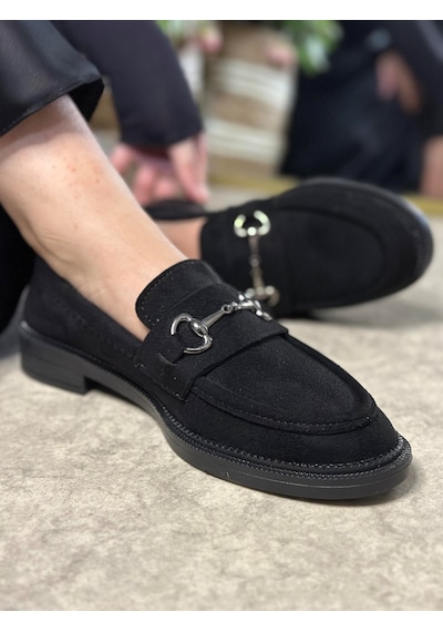Günlük Kadın Siyah Loafer Klasik Desenli Taban Tokalı Oval Burunlu Makosen Ayakkabı 120 Siyah Süet Platin Günlük Kadın Siyah Loafer Klasik Desenli Taban Tokalı Oval Burunlu Makosen Ayakkabı 120 Siyah Süet Platin