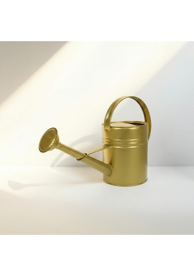 Olivia 3,5 Litre Metal Çiçek Bahçe Sulama Kabı Modern Dekoratif Çok Amaçlı Sulak Altın