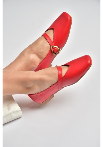 Fox Shoes Y726632609 Kırmızı Kalp Toka Detaylı Kadın Babet