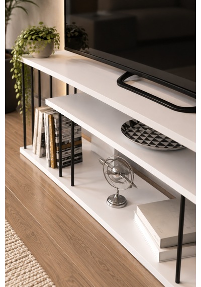 Sulorahome Beyaz Tv Ünitesi 140 Cm Raflı Metal Detaylı Tasarım