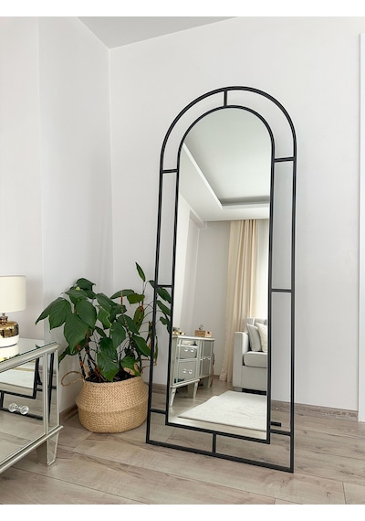 Effe Siyah Metal Çerçeveli 180x70 Cm Pencere Model Oval Ayaklı Boy Aynası