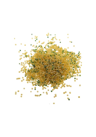 08 Kum Boncuk 2 Çeşit Bal Rengi Ve Yeşil 3 Mm 100 Gr 6000 Adet