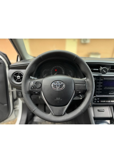 Toyota Corolla 2013-2018 Araca Özel Direksiyon Kılıfı Nokta Düz