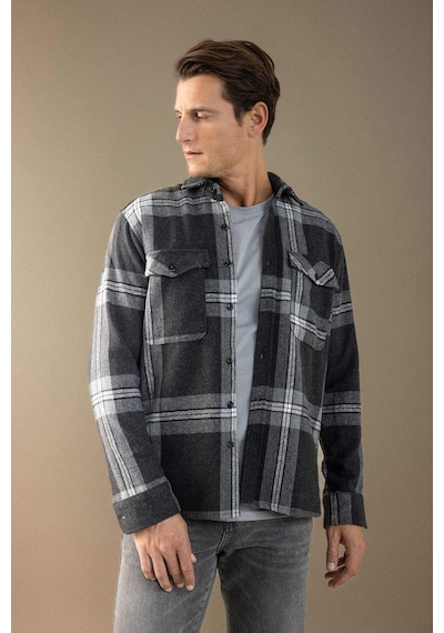 DeFacto Regular Fit Polo Yaka Kareli Oduncu Flanel Uzun Kollu Gömlek D6027AX24AUBK81 Siyah DeFacto Regular Fit Polo Yaka Kareli Oduncu Flanel Uzun Kollu Gömlek D6027AX24AUBK81 Siyah