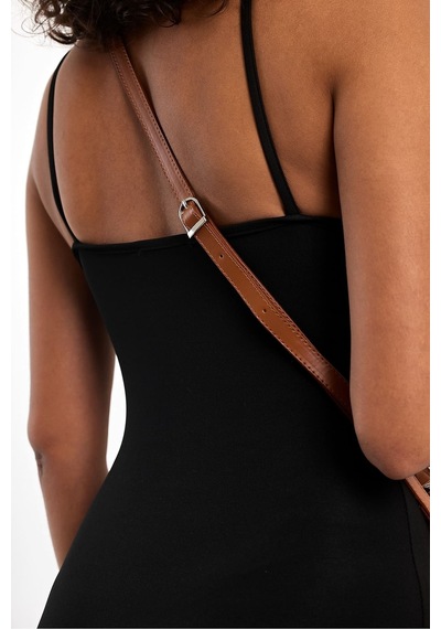 Küçük Boy Nakış Detaylı Crossbody Çapraz Askılı Kadın Omuz Çantası Taba Taba