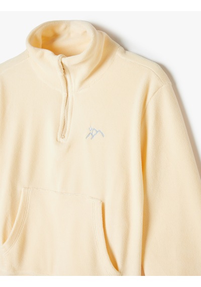 Koton Kadife Sweatshirt Dik Yaka Yarım Fermuarlı Uzun Kollu Ekru 5wkg10191ak Ekru