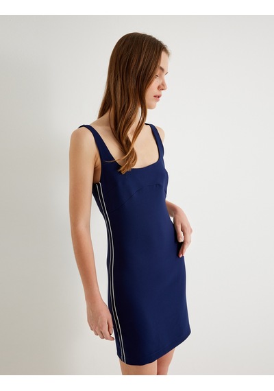 Koton Mini Bodycon Elbise Sırt Dekolteli Kolsuz Yanları Şerit Detaylı Lacivert 4sak80455pw Koton Mini Bodycon Elbise Sırt Dekolteli Kolsuz Yanları Şerit Detaylı Lacivert 4sak80455pw
