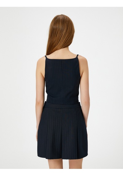 Koton İnce Askılı Yelek Büstiyer Düğmeli Asimetrik Kesim Slim Fit Lacivert Çizgili 4sal30071ıw Lacivert Çizgili Koton İnce Askılı Yelek Büstiyer Düğmeli Asimetrik Kesim Slim Fit Lacivert Çizgili 4sal30071ıw Lacivert Çizgili