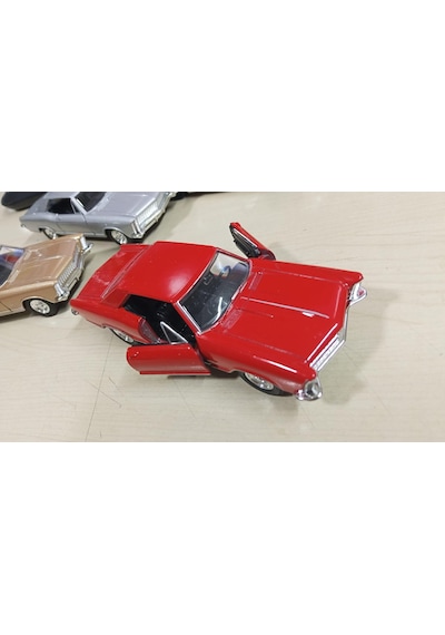 Oyuncak Metal Model Araba 1/36 Çek Bırak 1965 Buick Riviera Kırmızı