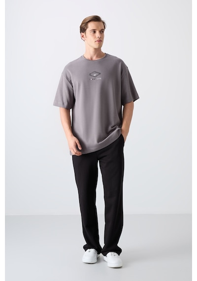 Tommy Life Koyu Gri Pamuklu Kalın Yumuşak Dokulu Oversize Fit Baskılı Erkek T-shirt - 88325 Koyu Gri Tommy Life Koyu Gri Pamuklu Kalın Yumuşak Dokulu Oversize Fit Baskılı Erkek T-shirt - 88325 Koyu Gri