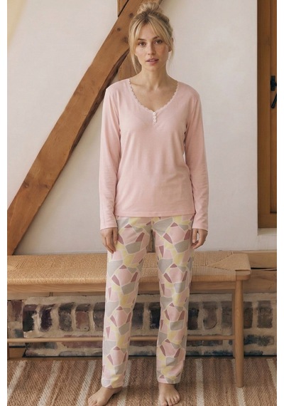 Siyah İnci Açık Somon Desenli V Yaka Düğmeli Danttelli Viskon Örme Pijama Takım 26224612 Siyah İnci Açık Somon Desenli V Yaka Düğmeli Danttelli Viskon Örme Pijama Takım 26224612