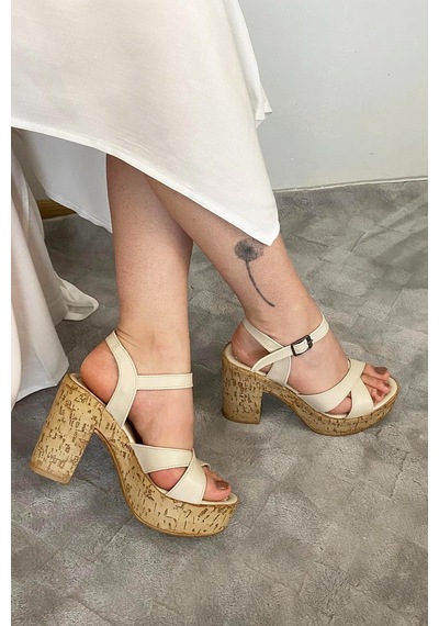 Preshley Kadın Leina Bej Çapraz Bant 10 Cm Platfom Topuklu Mantar Taban Ayakkabı & Sandalet K-800 Bej Preshley Kadın Leina Bej Çapraz Bant 10 Cm Platfom Topuklu Mantar Taban Ayakkabı & Sandalet K-800 Bej